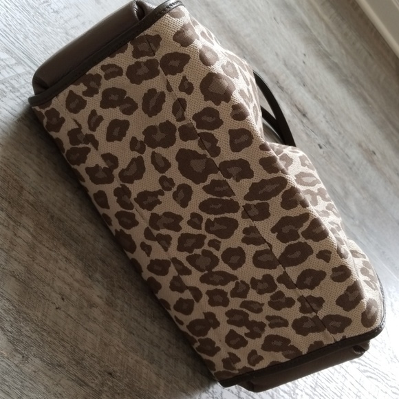 Coach Leopard Purse - Picture 5 of 8